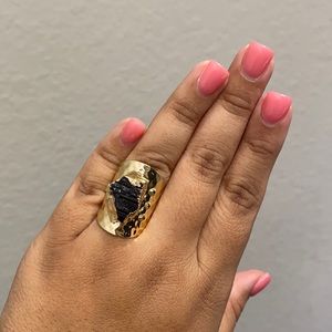 New- Ring Black Stone and Gold- Size 7